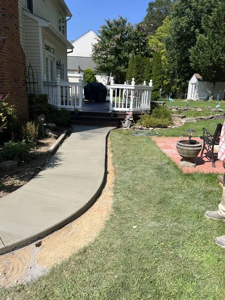 Top-rated lawn mowing service in Olney, MD by C & G Masonry