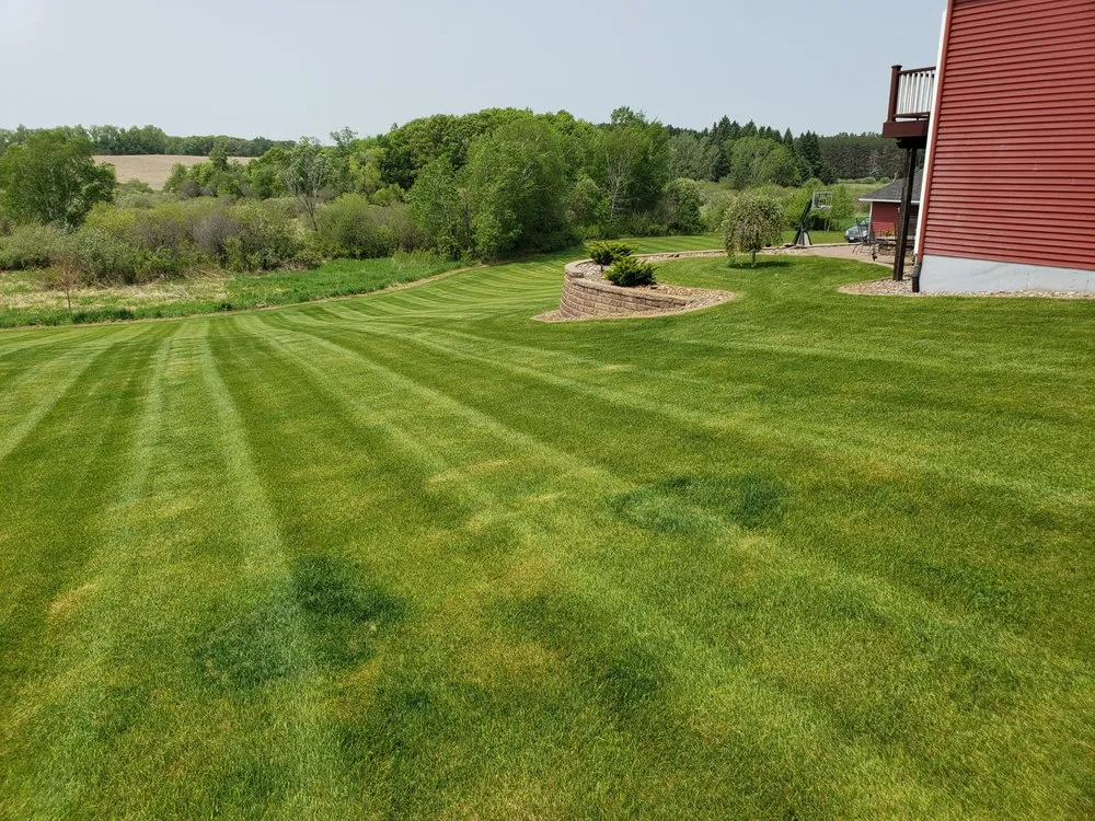 Reliable garden landscaping experts serving Harrisburg, SD - C & K Lawn Services