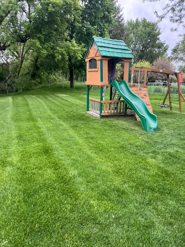 Local yard cleanup service experts serving Waukesha, WI - C & L Family Lawncare