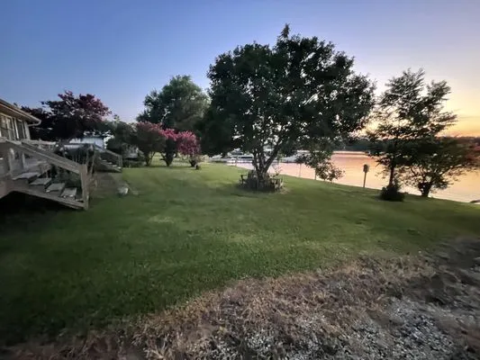 C & L Landscaping Logo