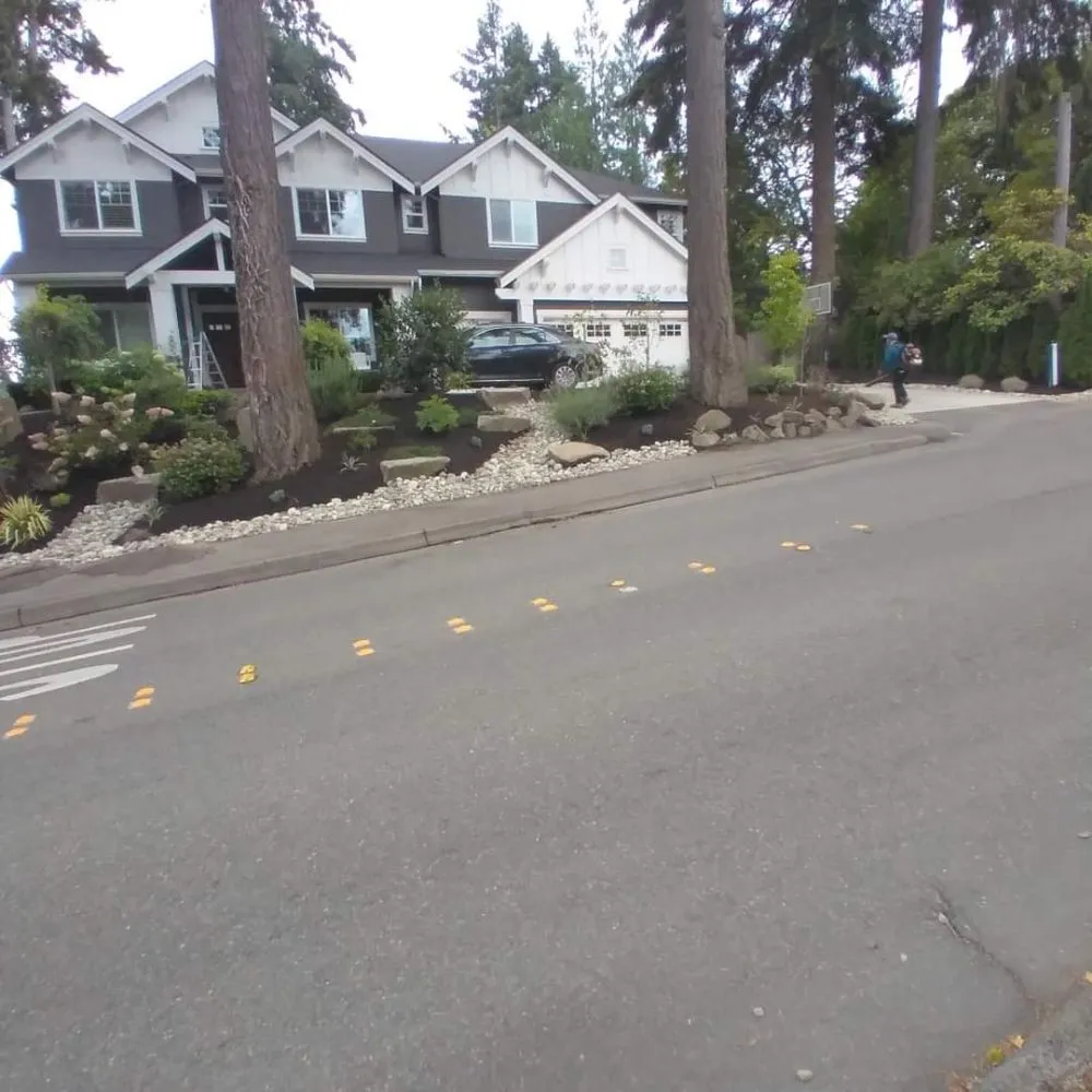 Trusted yard maintenance near you in Snohomish, WA by C & L Landscaping