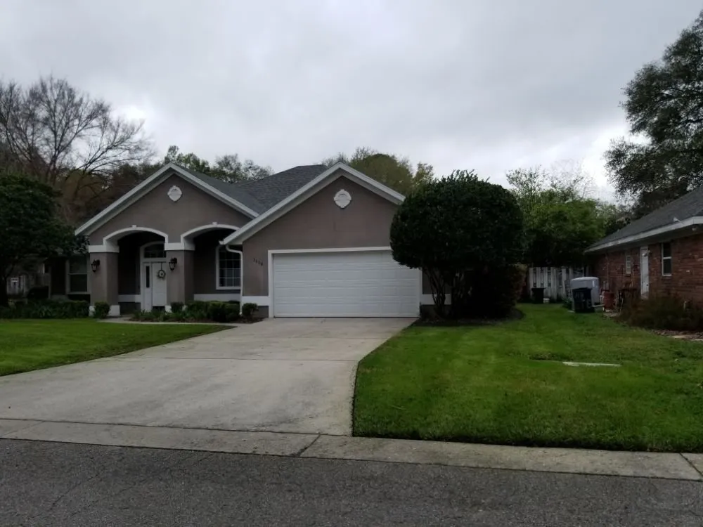 Custom yard cleanup service for homes across Gainesville, FL - C & L Lawn Care Service