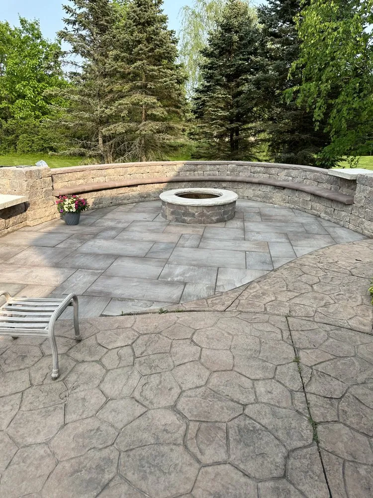 Trusted lawn mowing service experts serving Lakewood, OH - C & M Landscaping