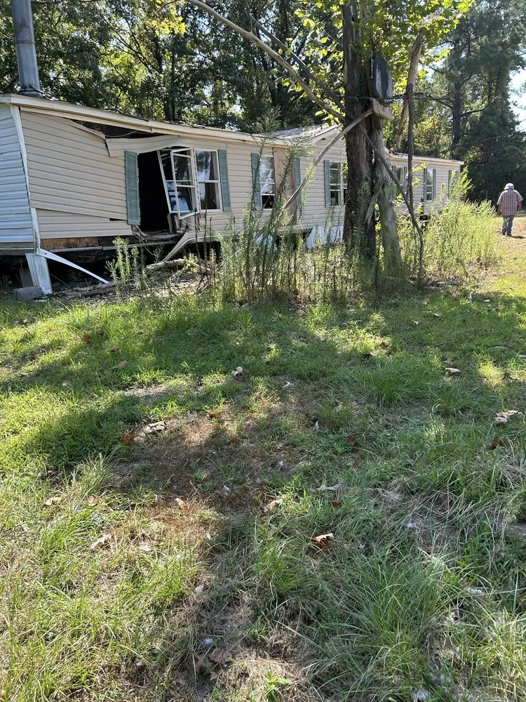 Professional lawn mowing service in Pearl, MS by C & M Lawn & Tree Care