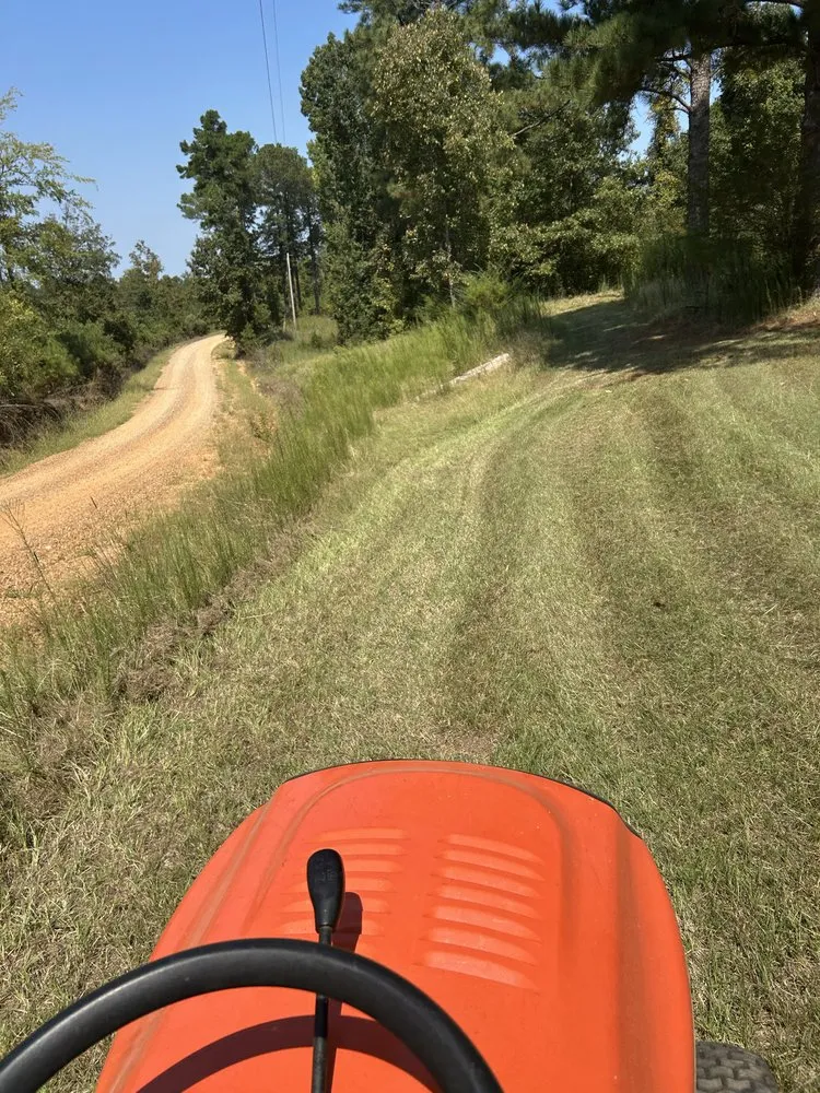 Affordable garden landscaping in Pearl, MS - C & M Lawn & Tree Care