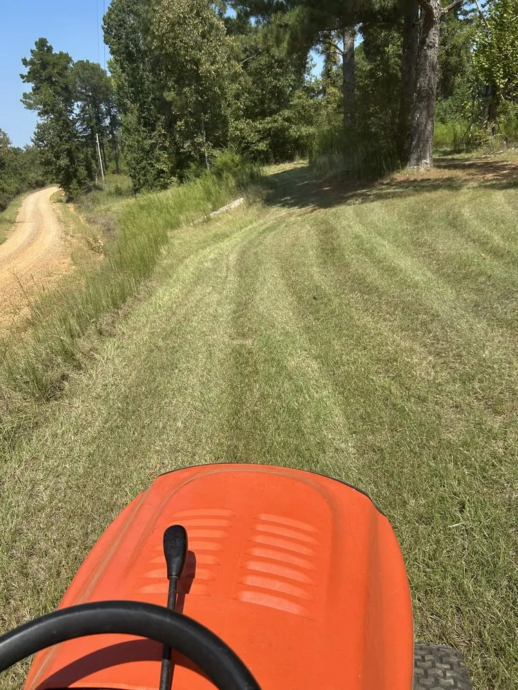 Local garden landscaping for homes in Pearl, MS by C & M Lawn & Tree Care