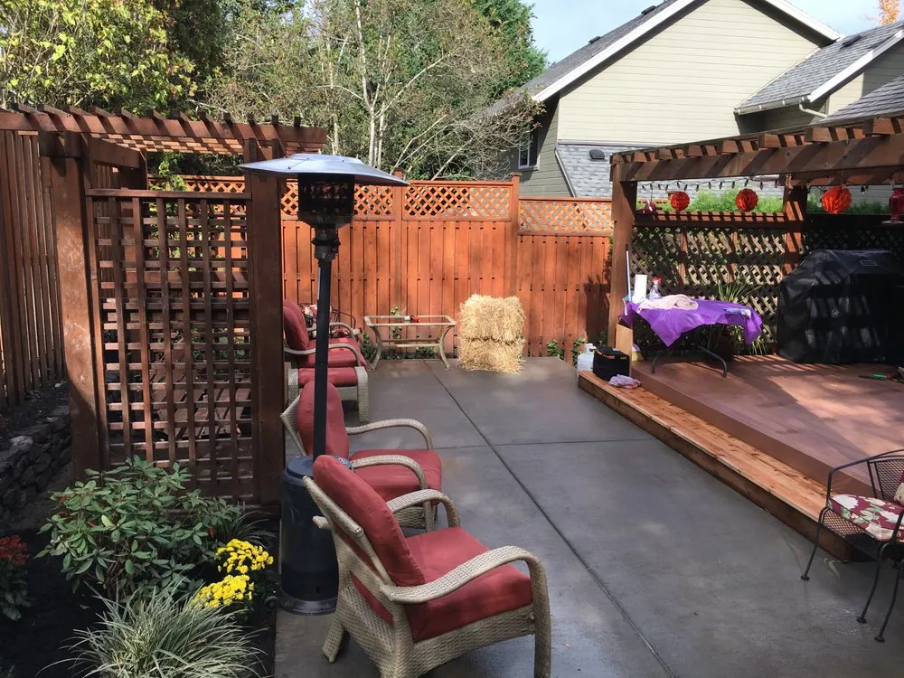 Custom lawn care service experts serving Aloha, OR - C & T Landscape Maintenance