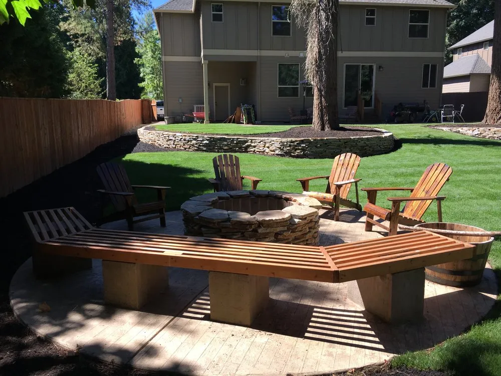 Custom lawn mowing service in Aloha, OR by C & T Landscape Maintenance