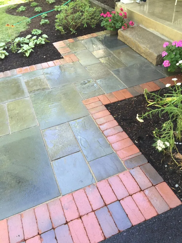 Affordable landscaping services in Lynwood, IL by C & T Lawn & Landscape