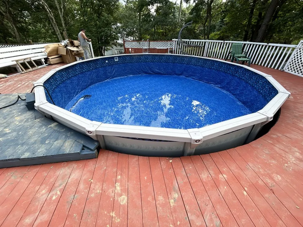 Affordable yard cleanup service in Lehigh Township, PA by C C’s Pool & Landscaping