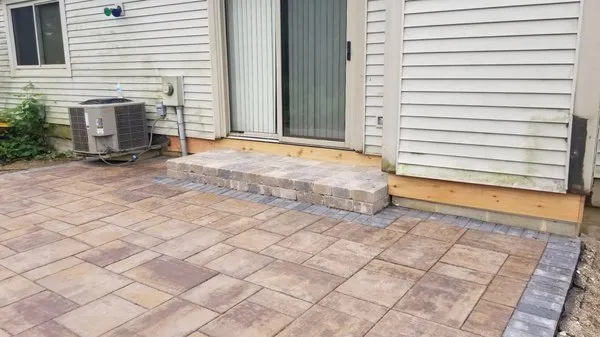 C D S Landscaping Logo