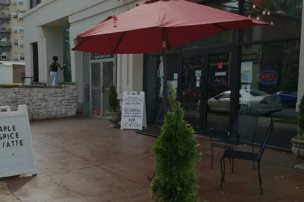 Custom yard maintenance experts serving Louisville, KY - C Denny Landscaping