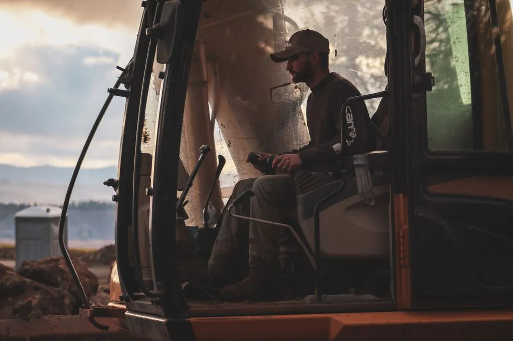 Affordable lawn mowing service experts serving Kalama, WA - C. E. Wilson Construction