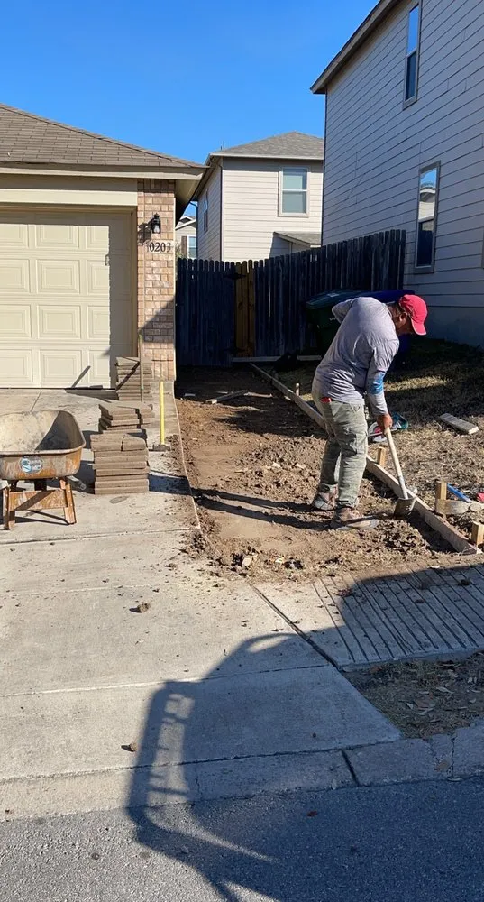 Expert yard maintenance for year-round maintenance across San Antonio, TX - C Fuentes Landscaping