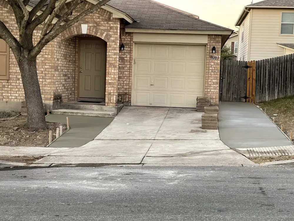 Local residential landscaping for year-round maintenance in San Antonio, TX by C Fuentes Landscaping