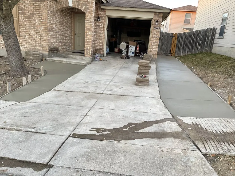 Professional residential landscaping experts serving San Antonio, TX - C Fuentes Landscaping