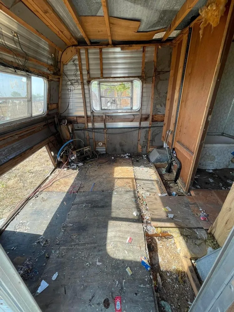 Local landscaping services experts serving Aransas Pass, TX - C L Handyman & Lawn Care Services