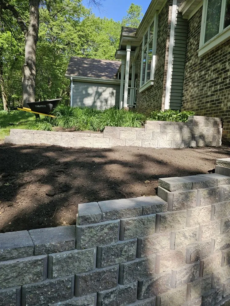 Professional residential landscaping experts serving Rockford, IL - C M Debonair Garden