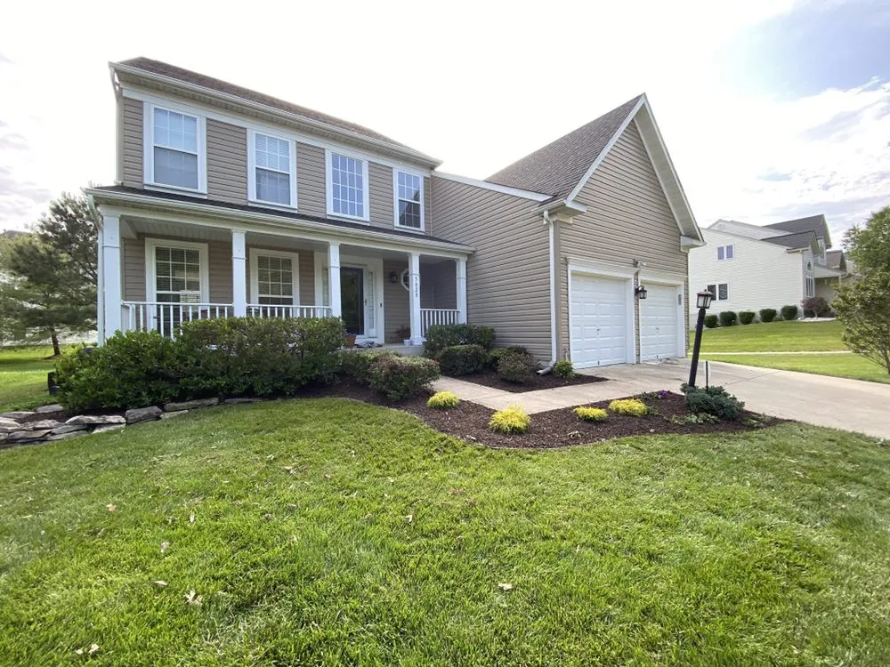 Trusted lawn care service in Savage, MD by C M landscaping