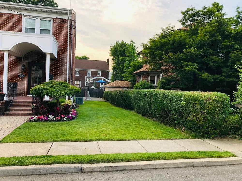 Expert landscape design in Lawrence, NY by C Munoz Landscaping