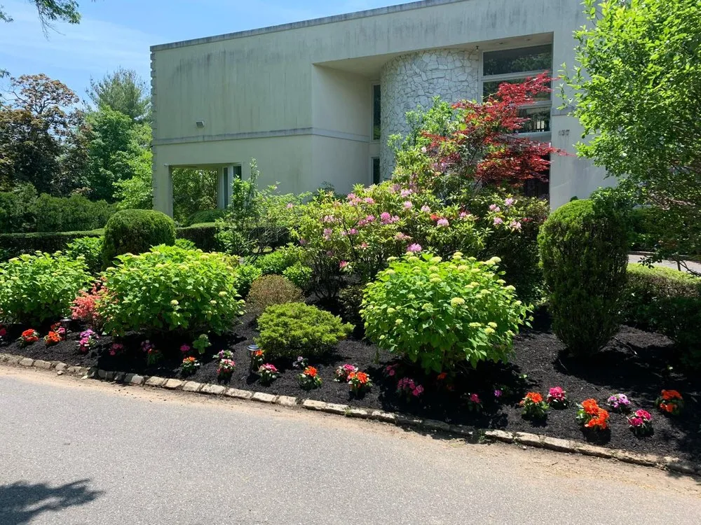 Professional landscaping services for residential properties in Lawrence, NY by C Munoz Landscaping