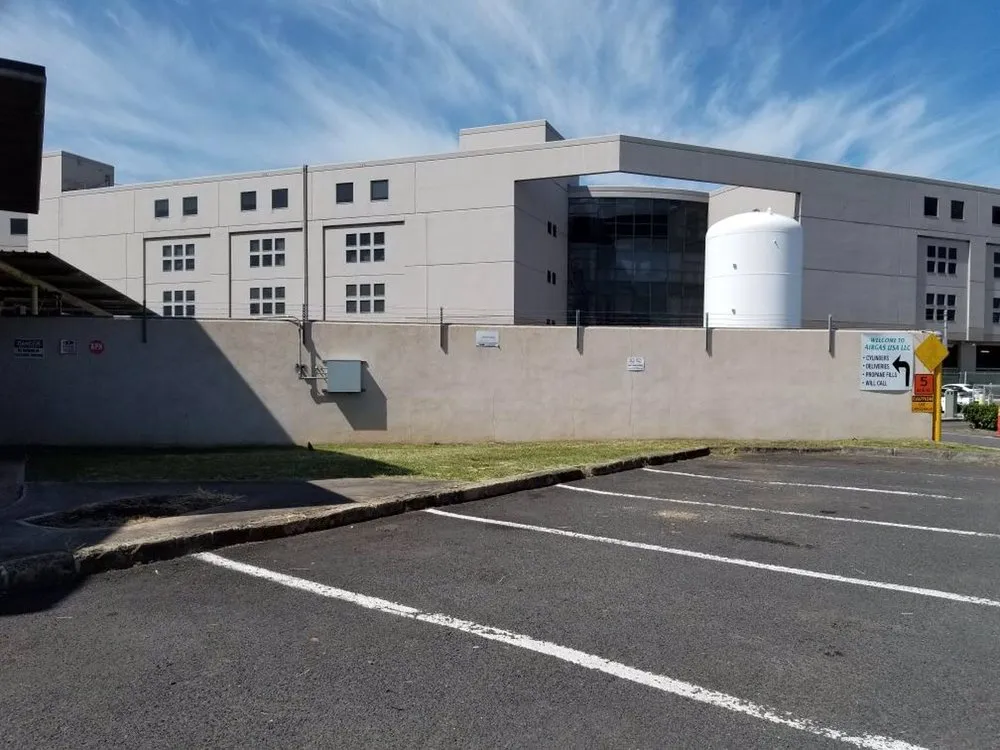 Expert landscaping services experts serving Honolulu, HI - C S Maintenance