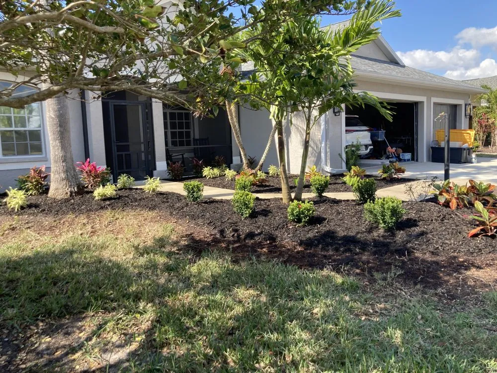 Expert landscaping services experts serving Bradenton, FL - C Salazar Lawncare & Landscaping