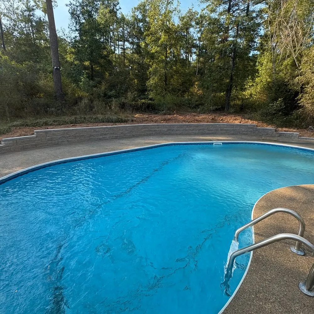 Local outdoor landscaping experts serving Lexington, TN - C Shaull Landscaping and Design