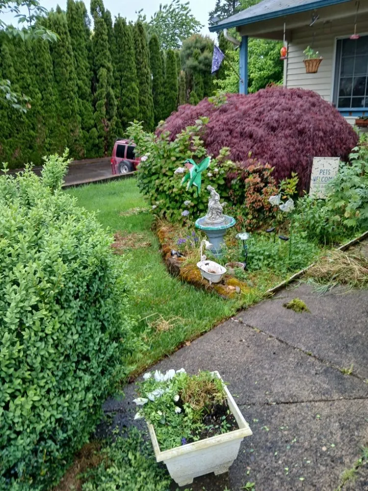 Reliable garden landscaping in Vancouver, WA by C-T Landscape
