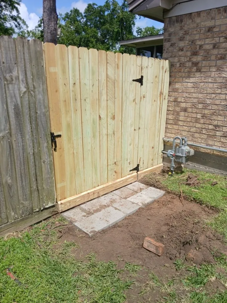 Professional yard maintenance for year-round maintenance across League City, TX - C W Fencing