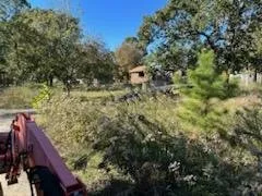 Local residential landscaping with custom design in Eufaula, OK by C4 Skid-Steer & Tractor Services