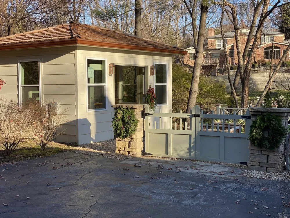 Expert yard cleanup service in Chesterfield, MO - CA Creations