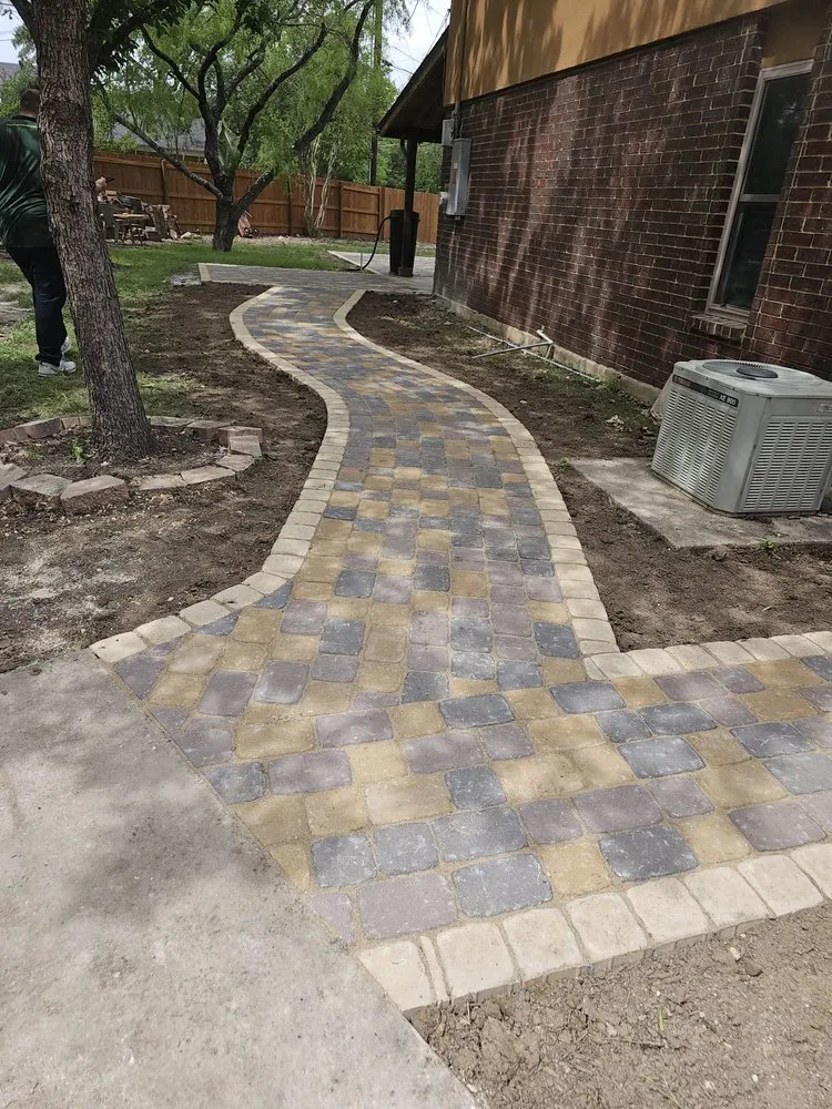 Reliable garden landscaping experts serving Lytle, TX - C&A Irrigation & Landscaping