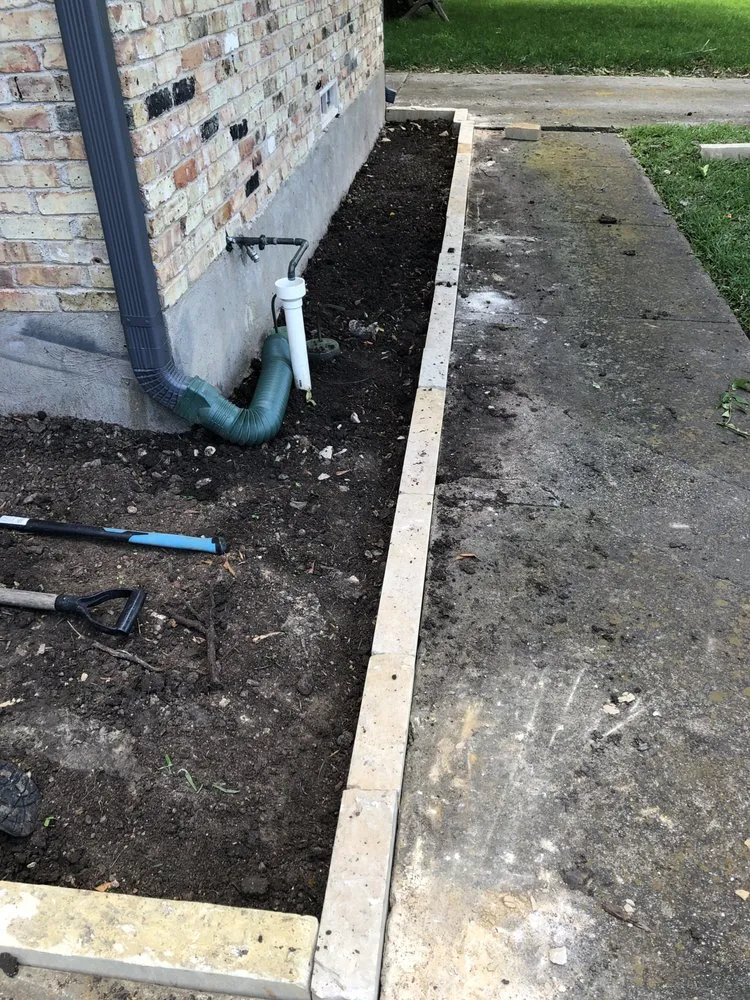 Local yard maintenance for homes in Dallas, TX by Ca Landscape