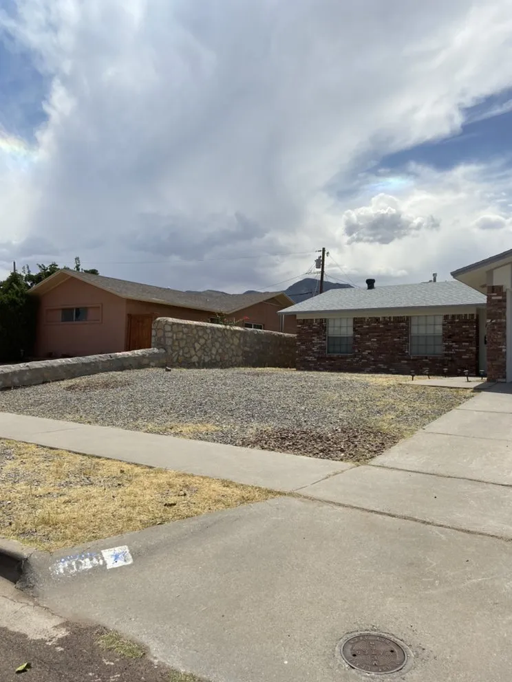 Expert yard maintenance in El Paso, TX - CA Landscaping