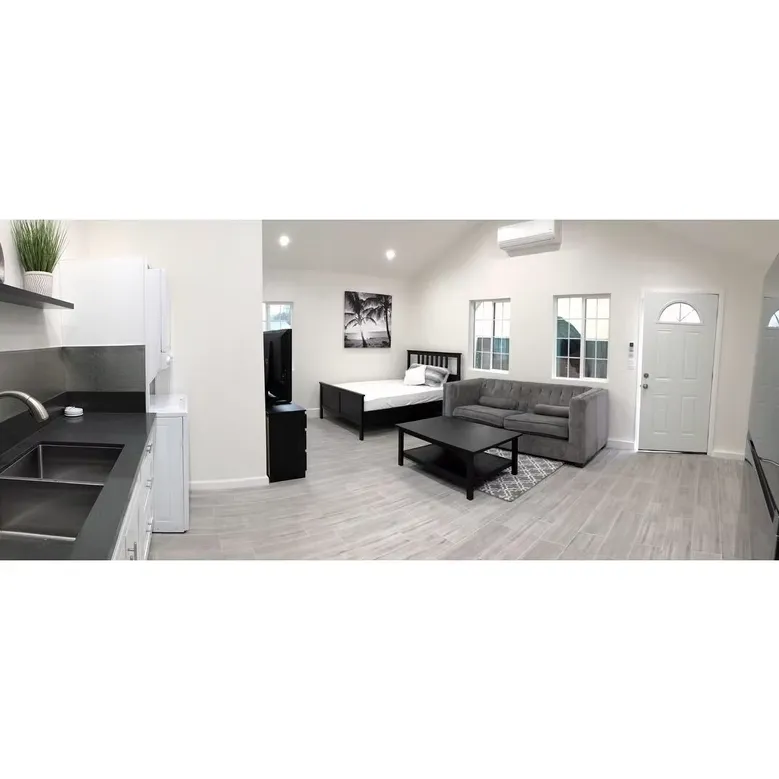 Affordable yard maintenance for homes across Los Angeles, CA - CA Restoration & Construction