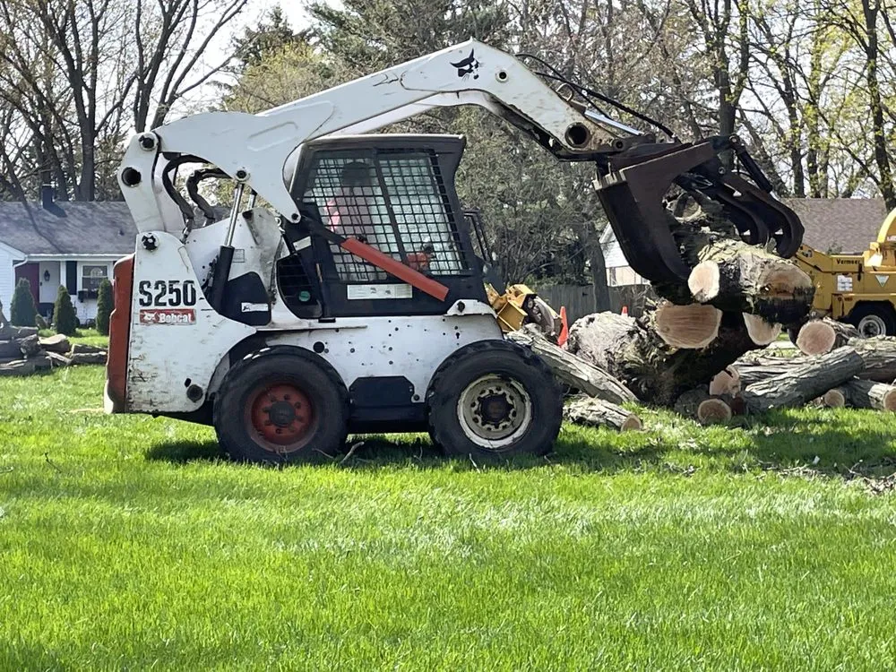 Reliable residential landscaping for homes across Palatine, IL - Cabanas Tree Service