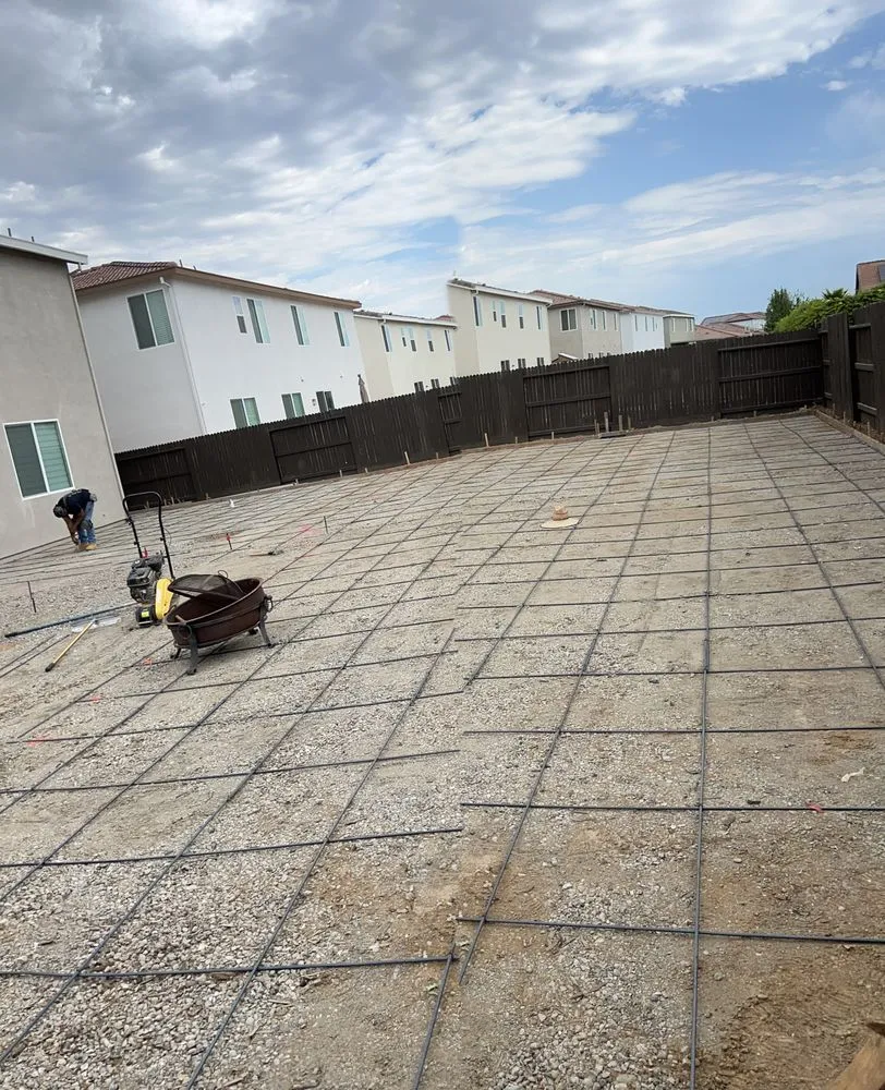 Reliable garden landscaping in Sacramento, CA by Cabrera Concrete & Landscape