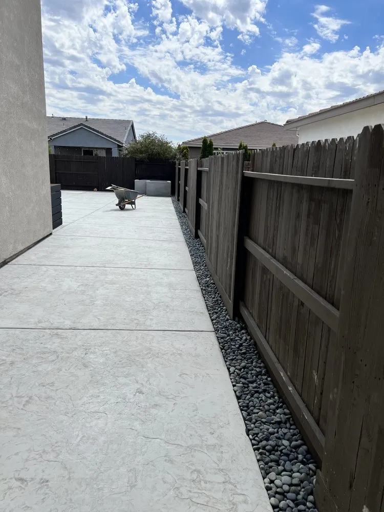 Affordable lawn mowing service in Sacramento, CA by Cabrera Concrete & Landscape