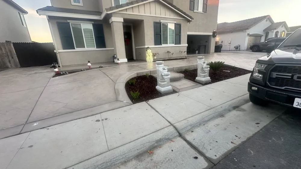 Trusted yard cleanup service in Sacramento, CA - Cabrera Concrete & Landscape