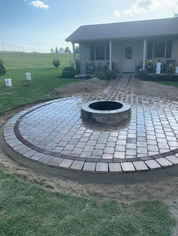 Reliable lawn care service with custom design across New Carlisle, OH - Cabrera Landscaping