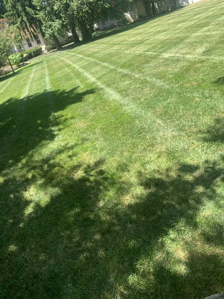 Custom residential landscaping in New Carlisle, OH by Cabrera Landscaping