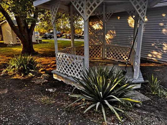 Cadens Junk Removal & landscaping