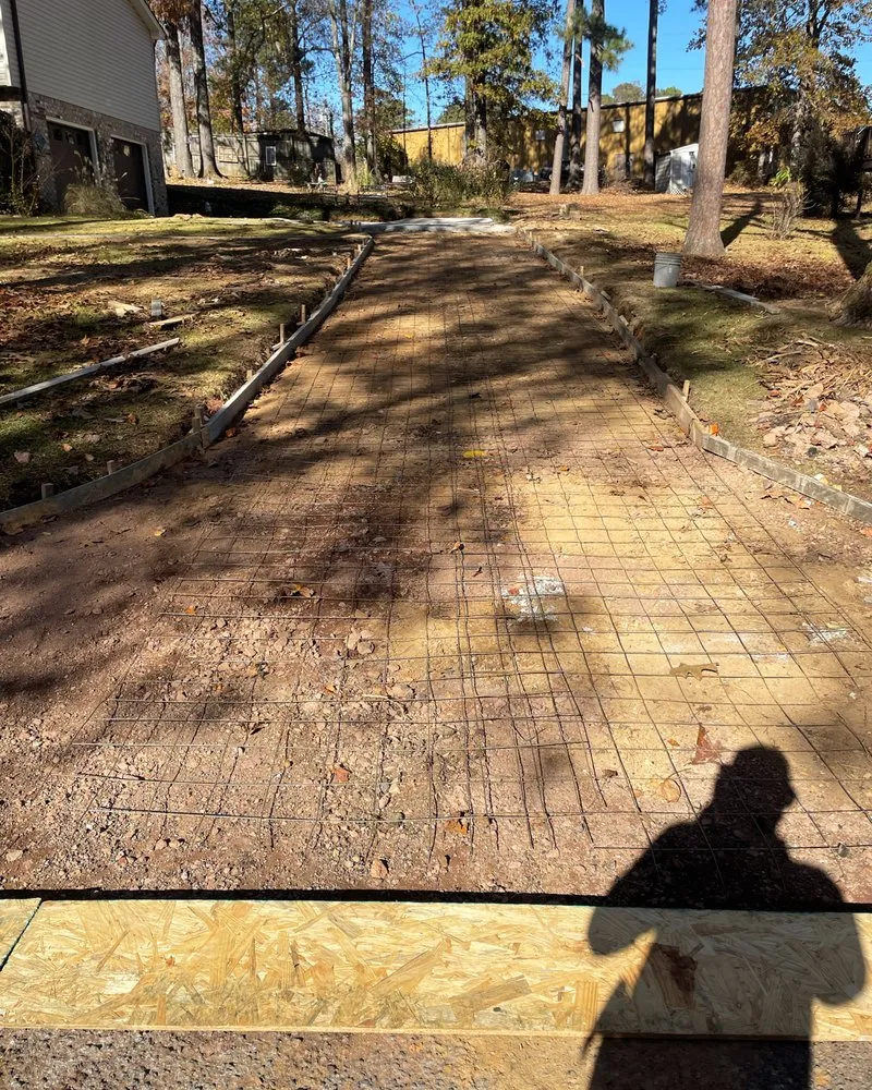 Professional lawn care service experts serving Birmingham, AL - CAG Concrete & Lanscaping Services