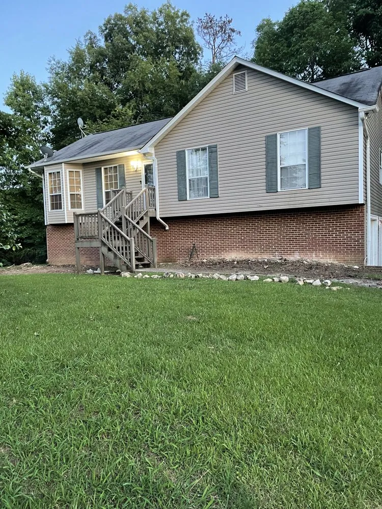 Top-rated yard cleanup service for homes in Birmingham, AL by CAG Concrete & Lanscaping Services