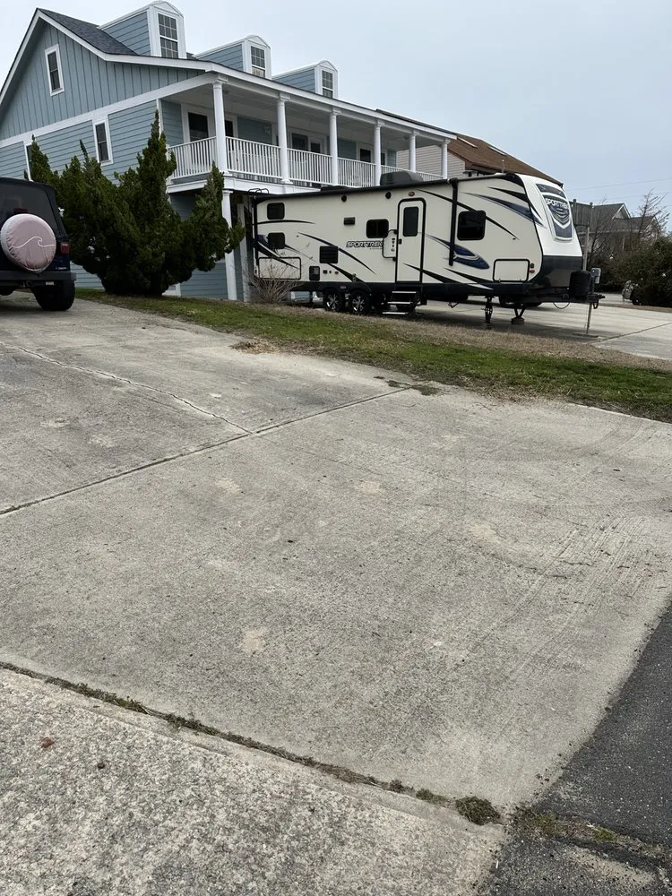 Custom lawn mowing service near you in Manteo, NC by Cahoon’s Coastal Lawn Care Services