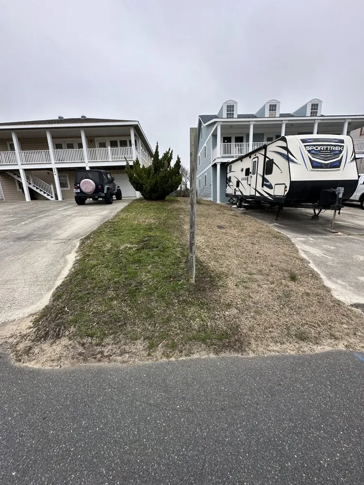 Expert lawn care service in Manteo, NC by Cahoon’s Coastal Lawn Care Services