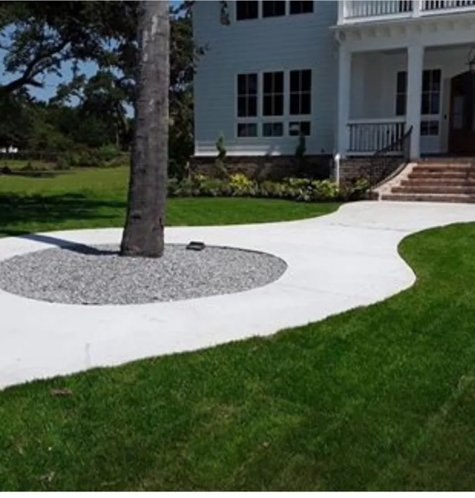 Custom garden landscaping for residential properties in Ocean Springs, MS by Cajun Clippins
