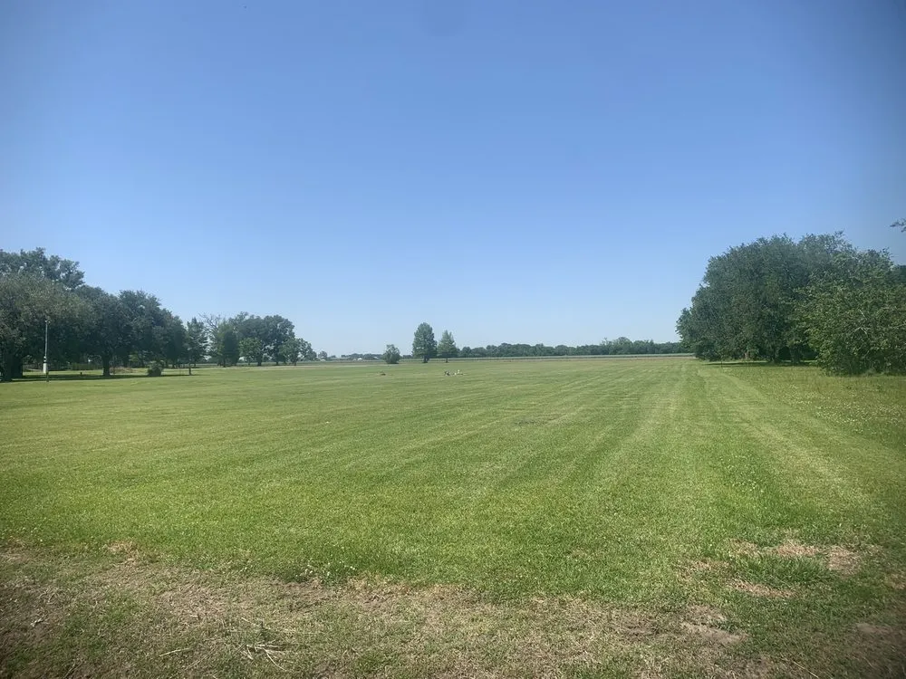 Top-rated lawn care service with custom design across Abbeville, LA - Cajun Country Lawncare