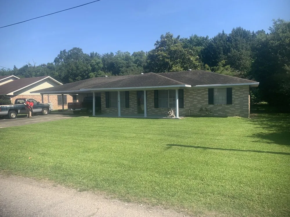 Expert yard maintenance near you in Abbeville, LA by Cajun Country Lawncare